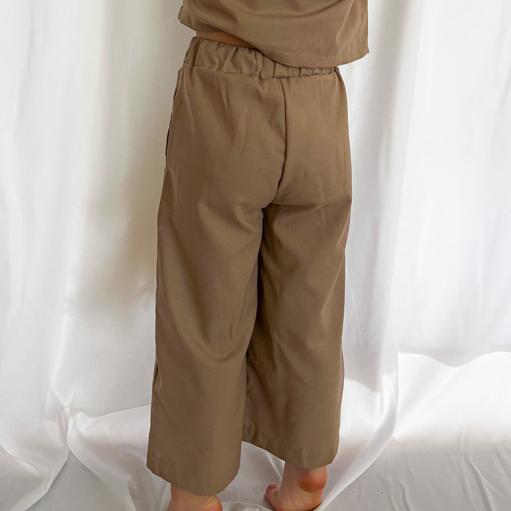 Mabel Set brown toddler clothing featuring relaxed fit pants and puff sleeve top