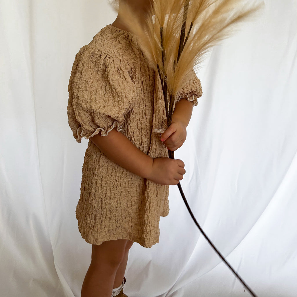 Puff sleeve dress crinkle fabric natural cotton